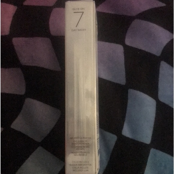 β¨πKiss Jelly Fantasy White Flower Nailsπ
π»β¨ - Picture 8 of 13